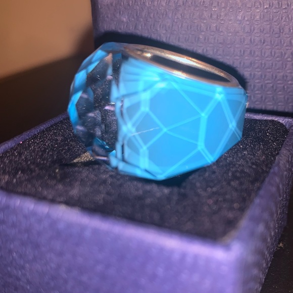 Blue Swarovski Nirvana Ring - Picture 4 of 4